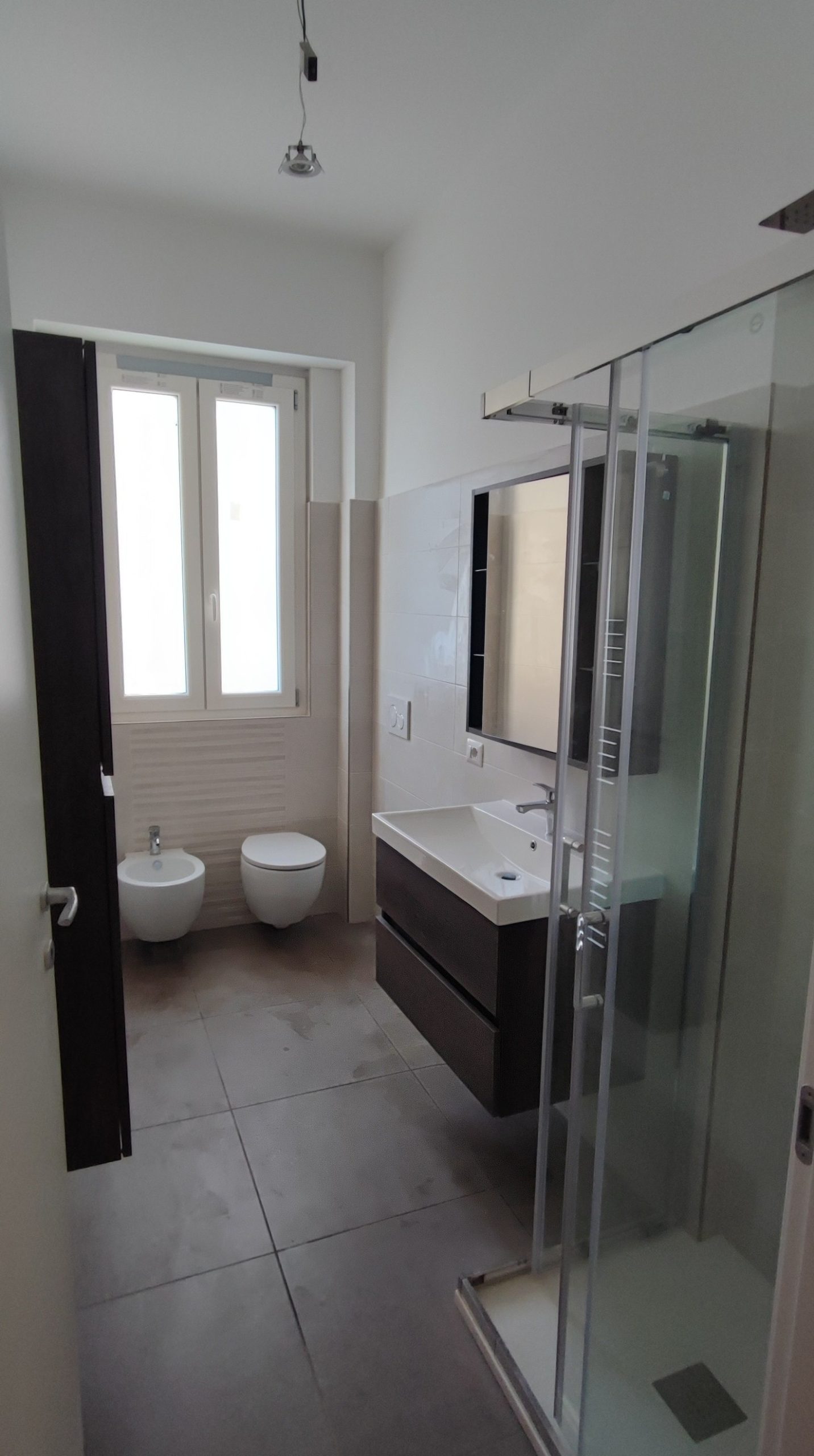 Un bagno della Curt del Fattur a Villasanta dopo la ristrutturazione Un bagno della Curt del Fattur a Villasanta dopo la ristrutturazione