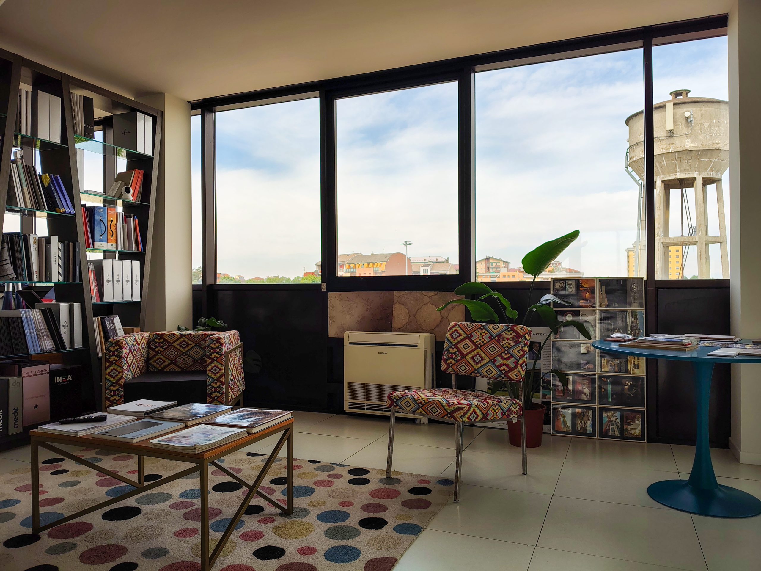 Sala d'attesa dello Studio AAD presso la loro nuova sede in Via Trento, 106 a Sesto San Giovanni